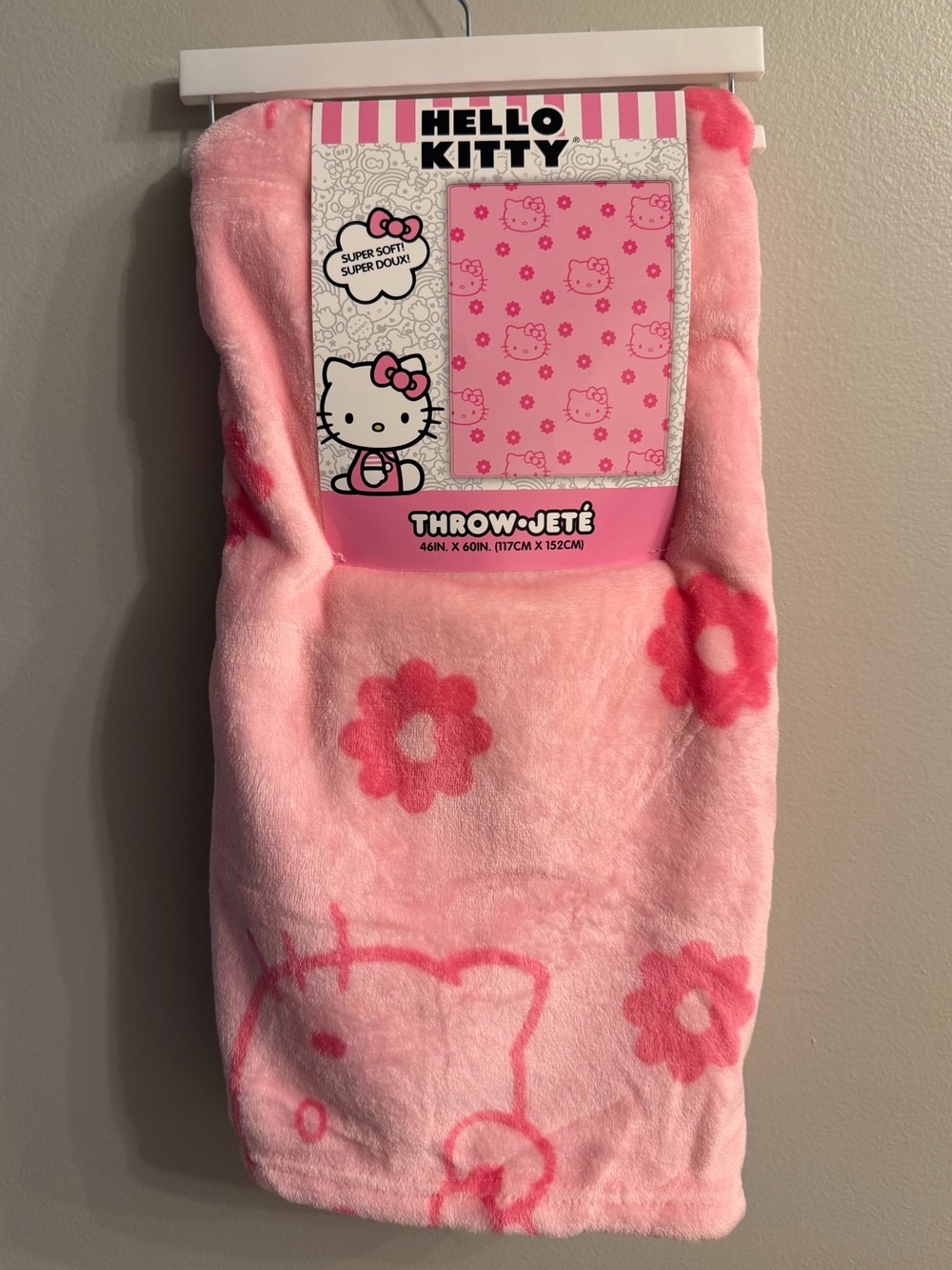 Hello Kitty Throw Blanket - Pink NWT